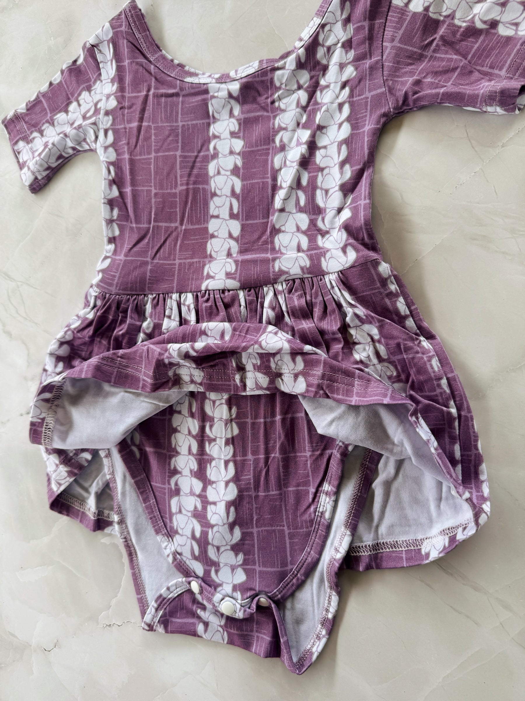 Puakenikeni lauhala Dress