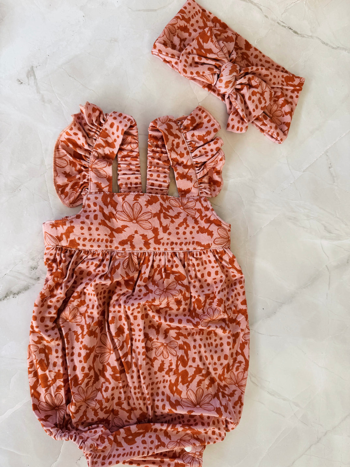 Pink Naupaka shell Bow